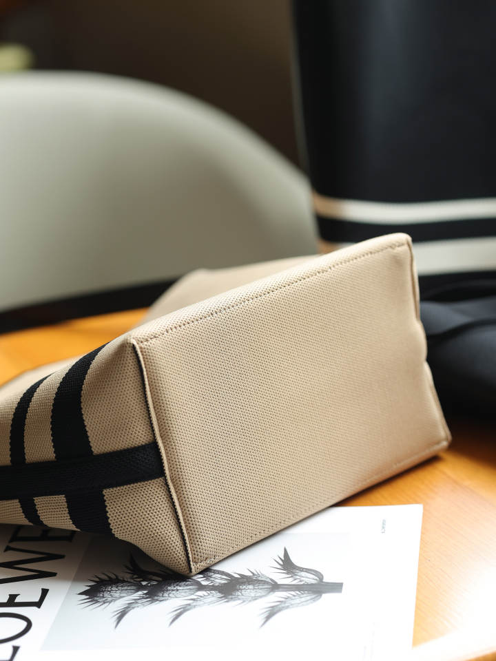 [SEUSE] Woven Leather Luxury Simple Classic Lightweight Bucket Bag