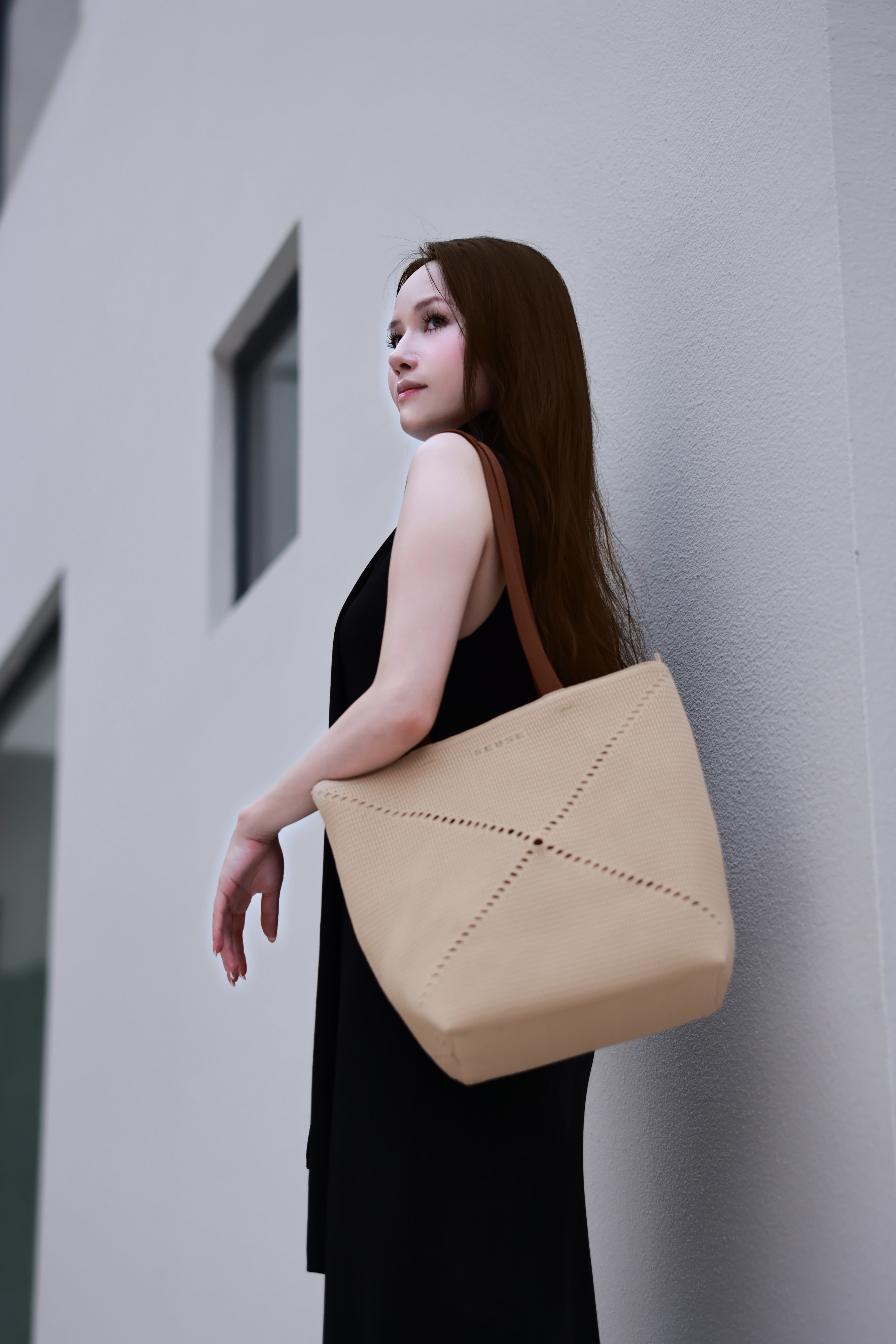 SEUSE Fold Tote Series | Woven Lightweight Foldable Minimalist Tote Handbag for Business and Casual Use