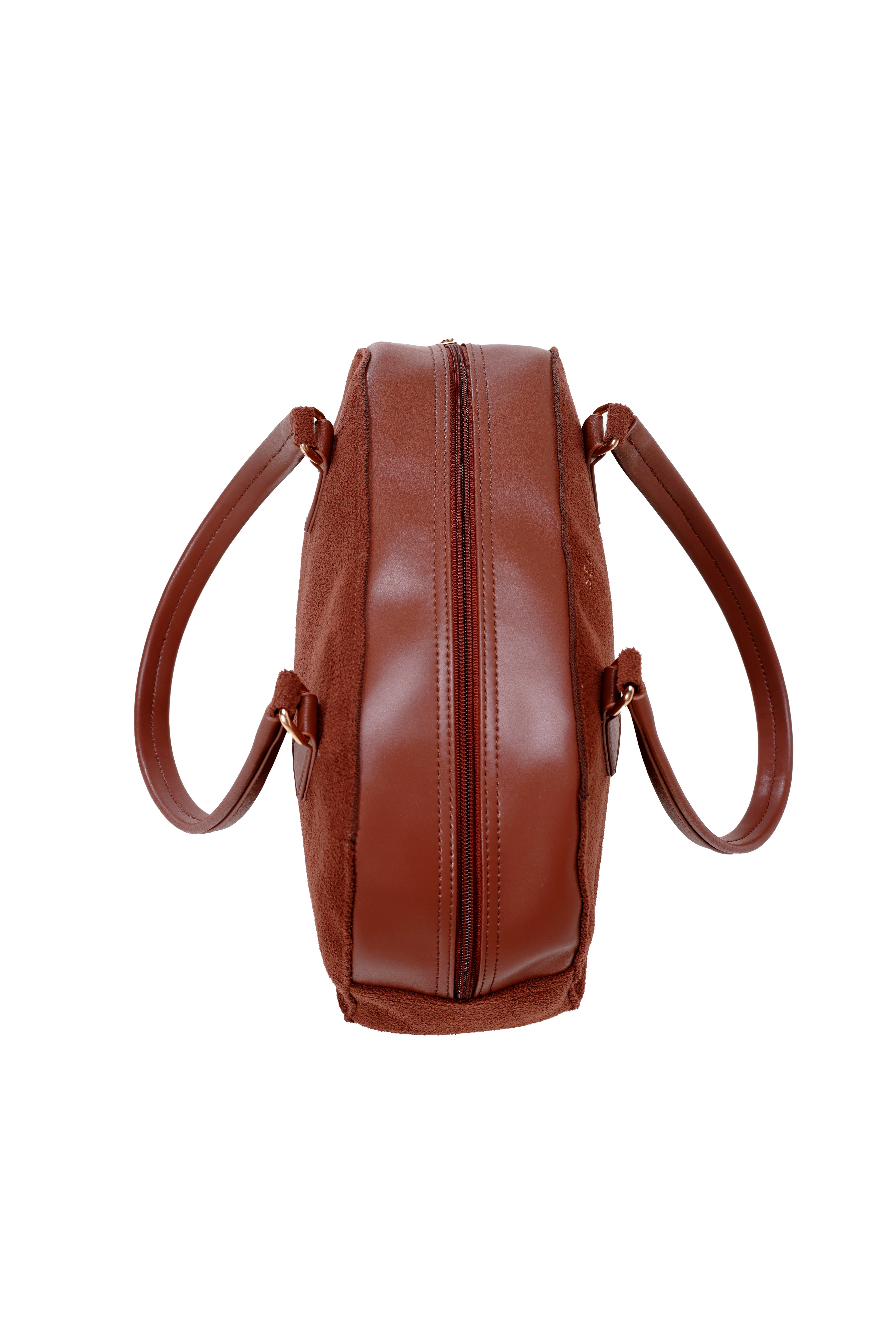 [SEUSE] New autumn/winter collection: classic, ultra-soft faux-fur textured bowling bags.