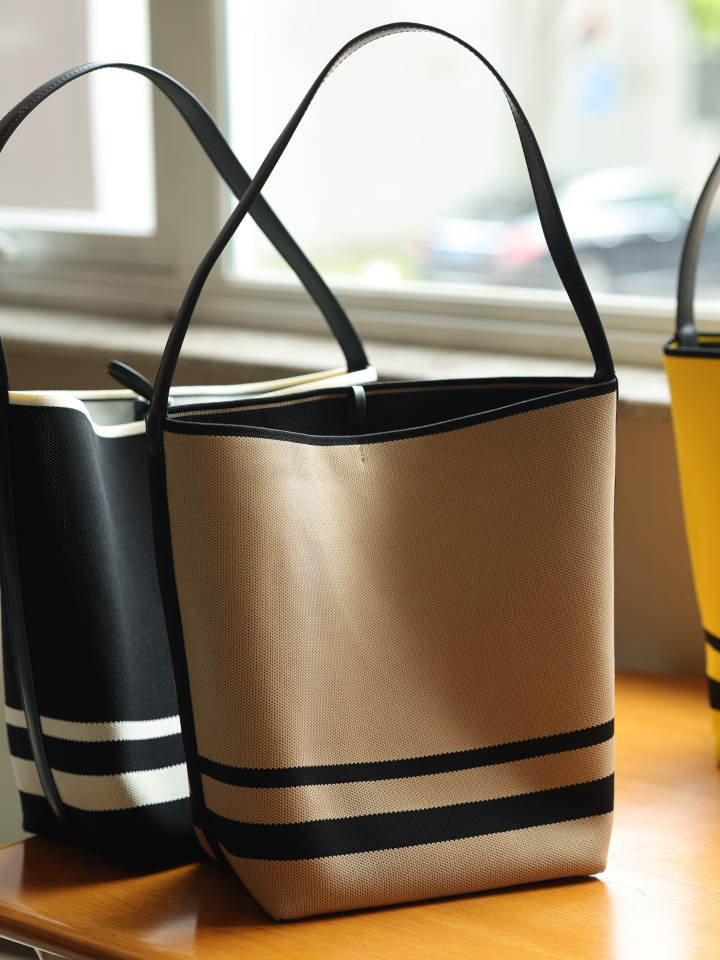 [SEUSE] Woven Leather Luxury Simple Classic Lightweight Bucket Bag